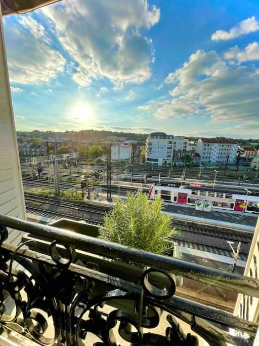 Superbe Appart Entier Au Pied De La Gare Rer, A 15 Min De Paris & Orly Жювизи-сюр-Орж Экстерьер фото